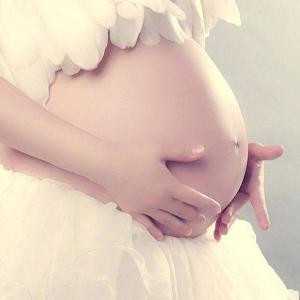 精巧！重庆代怀孕生殖出来的光阴妈妈才清楚肚子里有个宝宝